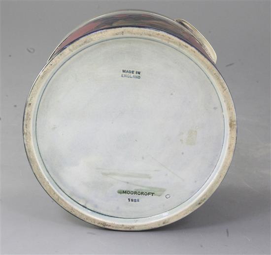 A Moorcroft pomegranate pattern circular trinket box, diameter 16.5cm